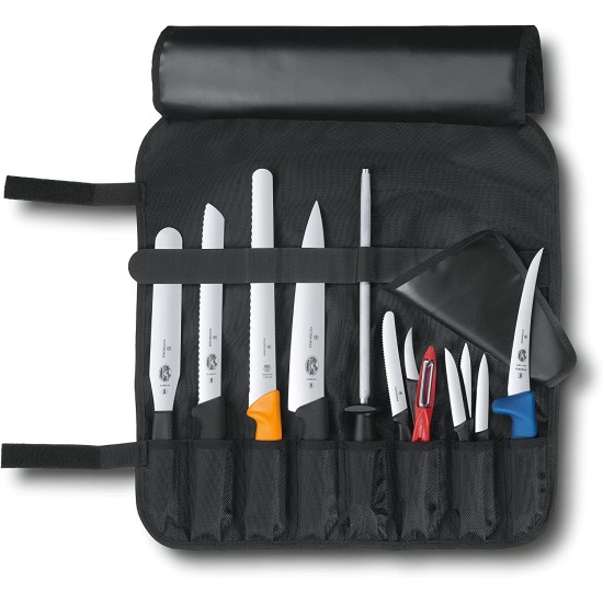 Rotolo Portacoltelli Victorinox aperto con  esempio d'uso