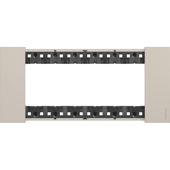 Placca Living Now 6 Posti