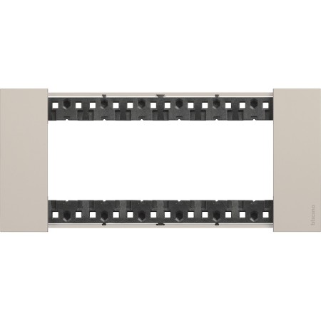 Placca Living Now 6 Posti