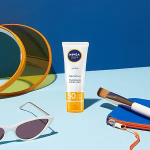 Nivea SUN Crema Viso Solare per Pelli Sensibili FP50 2