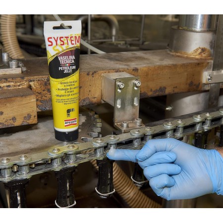 Applicazione Grasso Vaselina su Catena