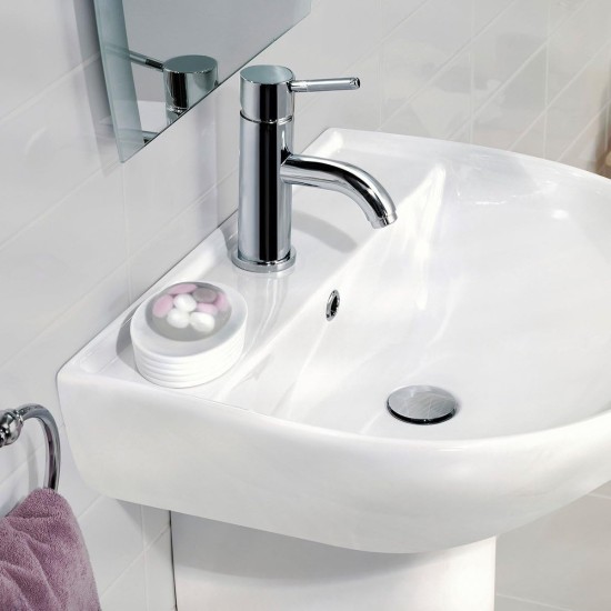 dopo l'applicazione dello Smalto per Sanitari e Ceramiche Renovatix 750ml Bianco sul lavandino