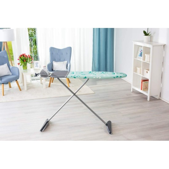 esempio di Copriasse da Stiro Universale Vileda Park&Go installato