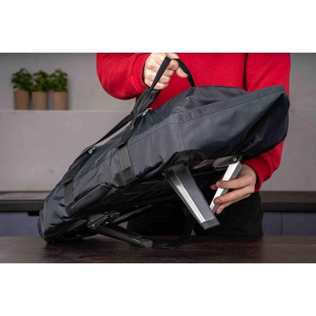 Borsa con dettagli della copertura forno fyra12